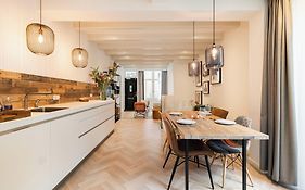 Leidse Square 5 Star Luxury Apartment